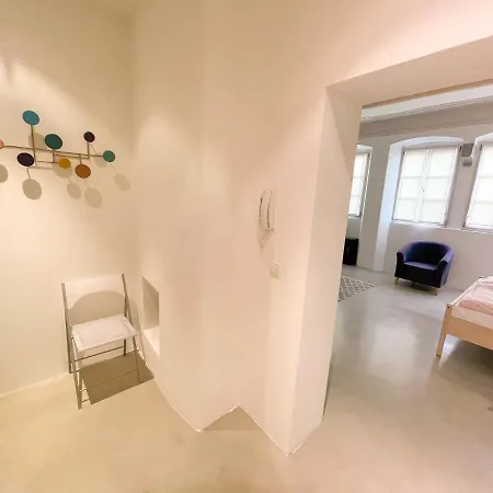 Lauben Old Town Apartment